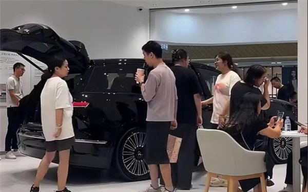 掌上策略 全新ES8试驾火爆，蔚来这次真的把饭做香了！